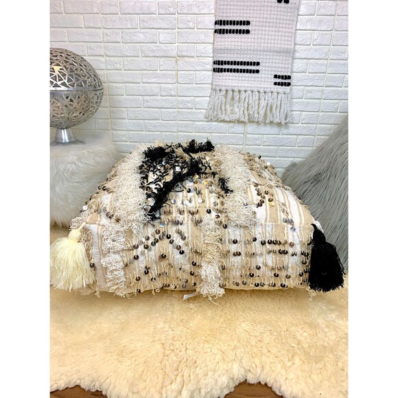 Vintage Berber Handira Pouf: Moroccan Floor Pillow with Sequins 03YL0436 - Picture 4 of 10